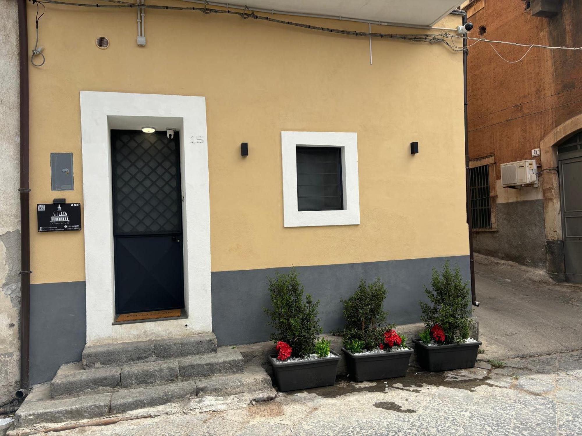 La Dimora Dei Mille Villa Catania Exterior photo