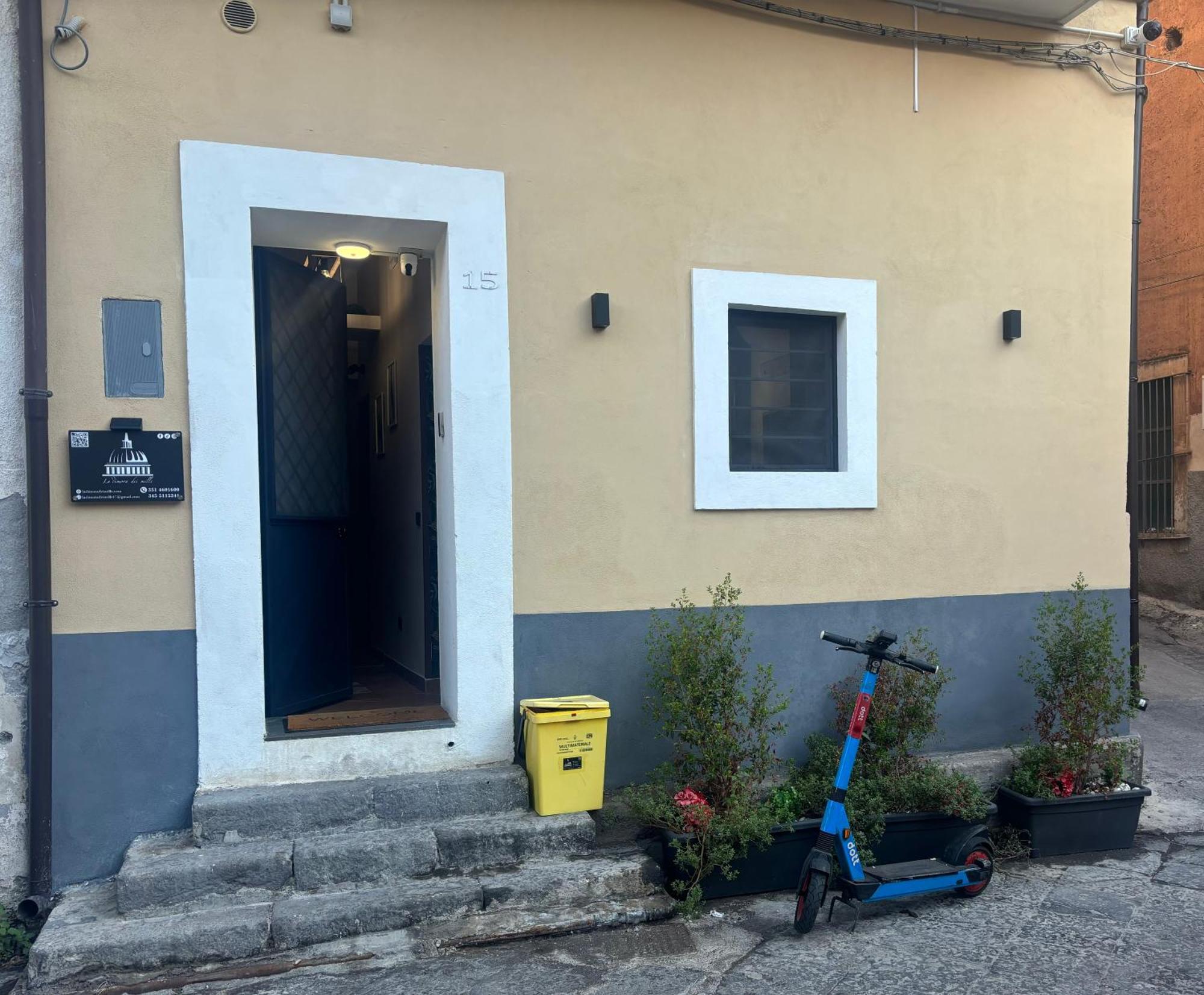 La Dimora Dei Mille Villa Catania Exterior photo